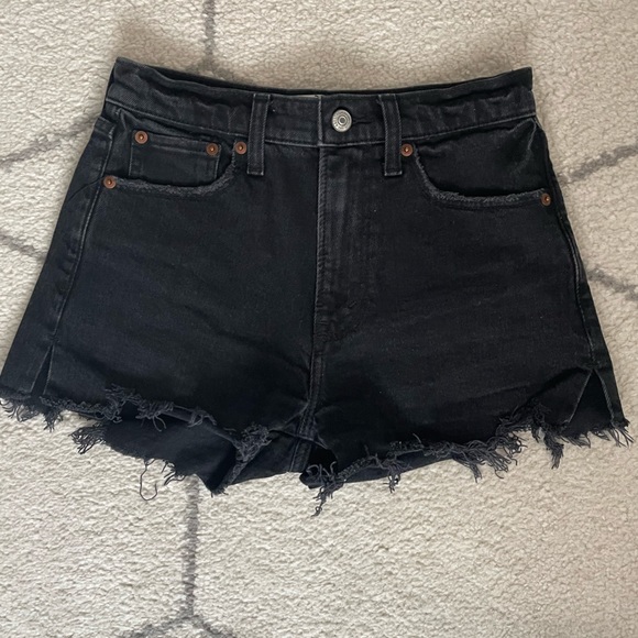 Abercrombie & Fitch High Rise Mom Short - Picture 1 of 3